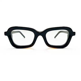 Occhiali di fabbrica